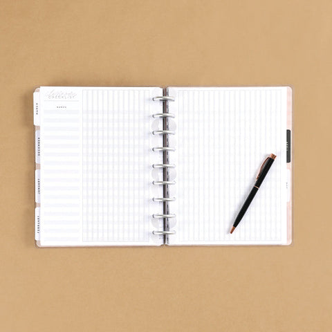 Image of Lifestyle Shot of the Realign Classic Fill Paper